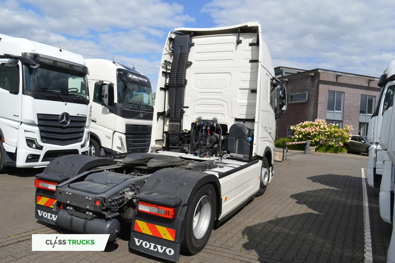 Volvo FH 460 Globetrotter XL i-Save Side Skirts - Tractor truck: picture 4 Volvo FH 460 Globetrotter XL i-Save Side Skirts - Tractor truck: picture 4