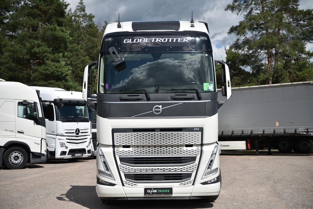 Volvo FH 460 Globetrotter XL i-Save Side Skirts - Tractor truck: picture 2 Volvo FH 460 Globetrotter XL i-Save Side Skirts - Tractor truck: picture 2
