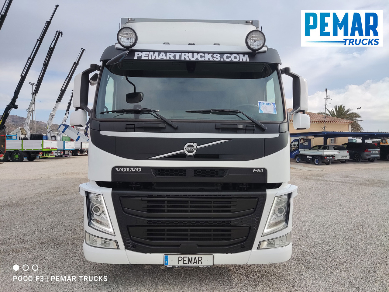 VOLVO FM 330 4X2 FRIGORIFICO 18T EURO 6 - Refrigerator truck: picture 2 VOLVO FM 330 4X2 FRIGORIFICO 18T EURO 6 - Refrigerator truck: picture 2