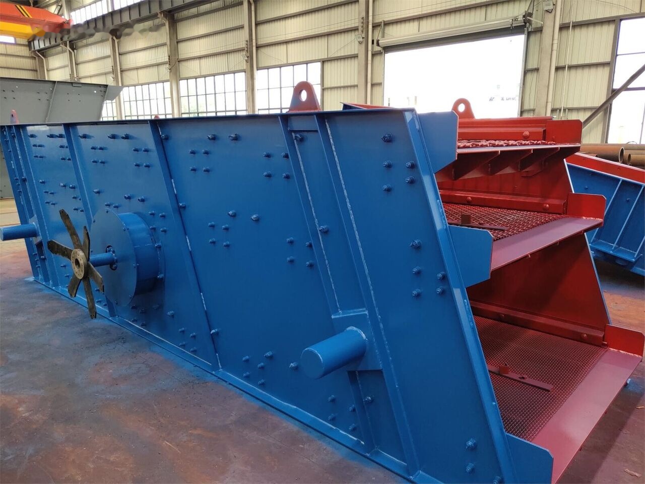Kinglink Mineral Stone Vibrating Screen 3YK1548 to Chile - Screener: picture 4 Kinglink Mineral Stone Vibrating Screen 3YK1548 to Chile - Screener: picture 4