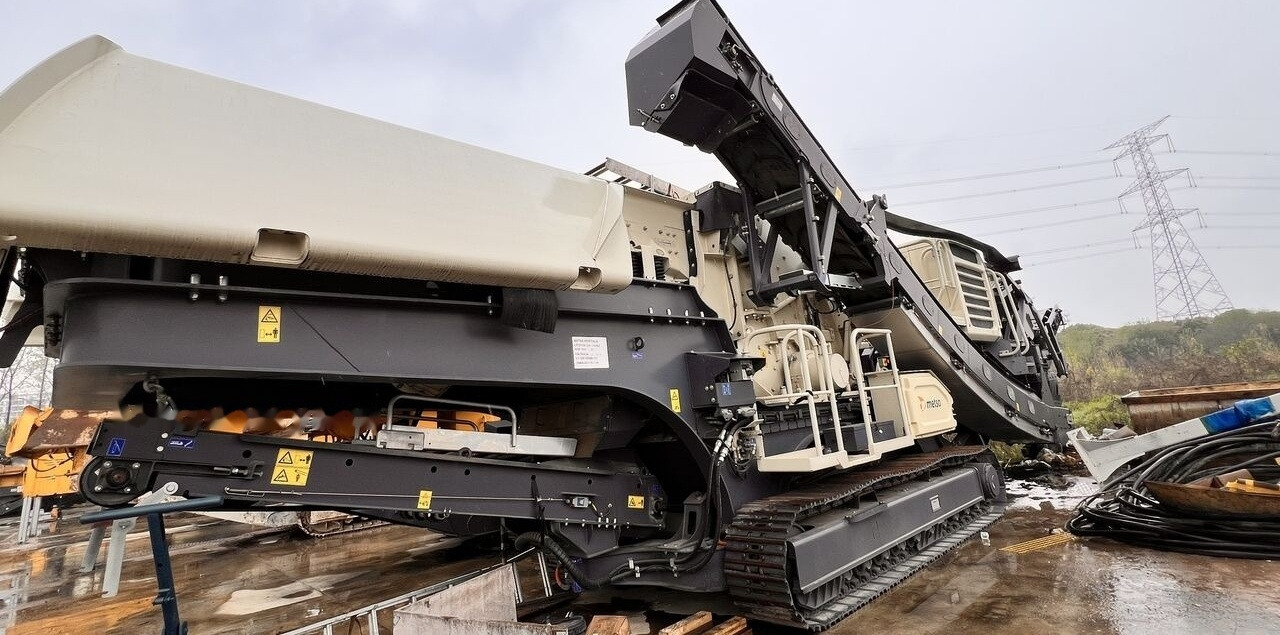 Metso NEW Lokotrack LT1213S mobile horizontal impact crusher - Mobile crusher: picture 3 Metso NEW Lokotrack LT1213S mobile horizontal impact crusher - Mobile crusher: picture 3