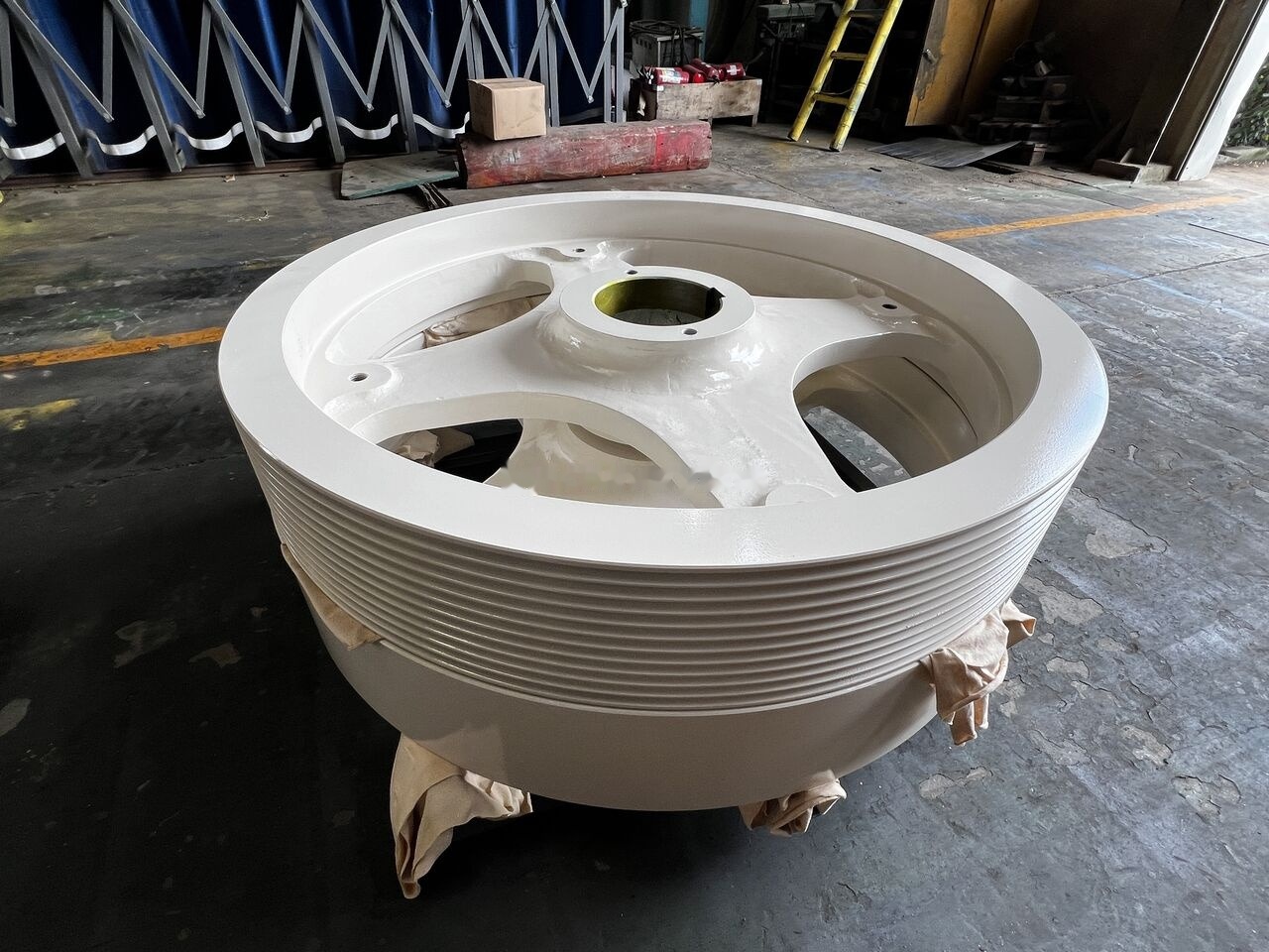 Metso Nordberg C106 Flywheel - Jaw crusher: picture 1 Metso Nordberg C106 Flywheel - Jaw crusher: picture 1