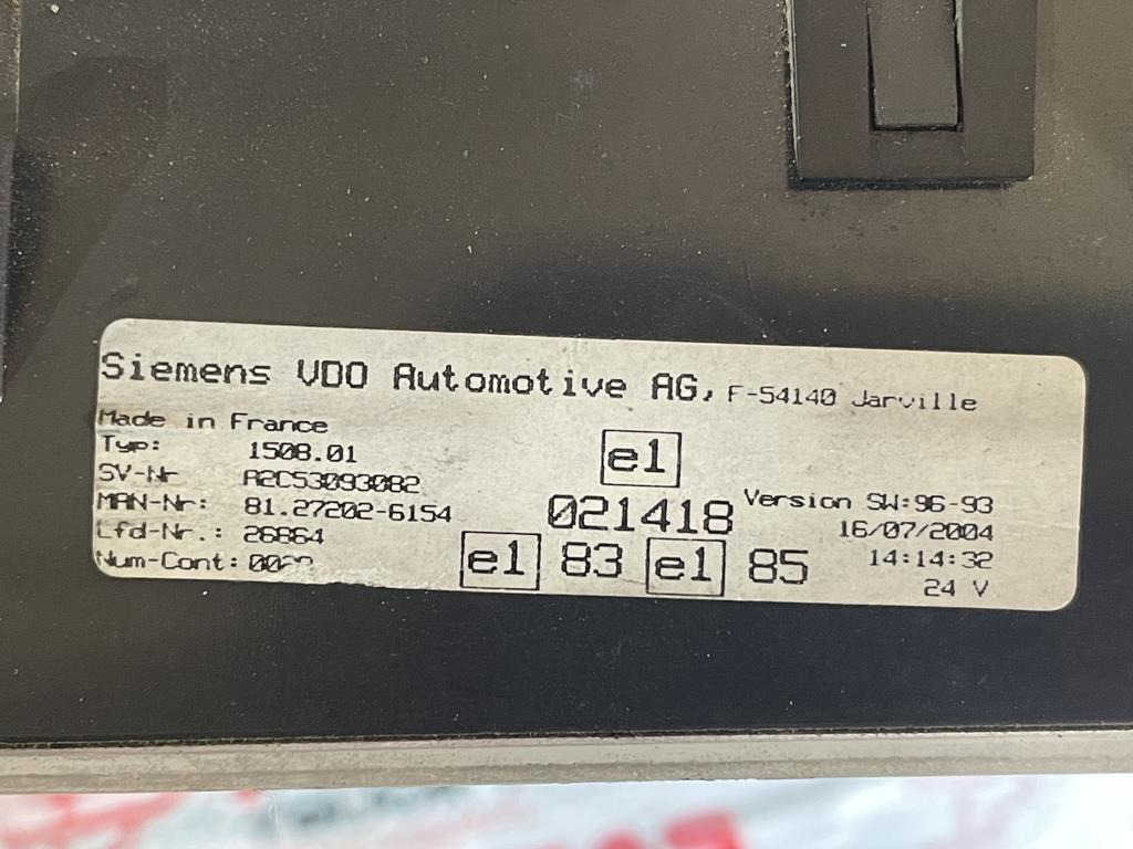 MAN TGA - 81. 27202 - 6154 - Dashboard for Truck: picture 3 MAN TGA - 81. 27202 - 6154 - Dashboard for Truck: picture 3