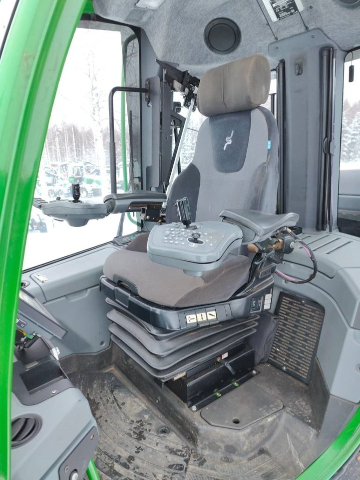 Forestry harvester John Deere 1270 G: picture 20 Forestry harvester John Deere 1270 G: picture 20