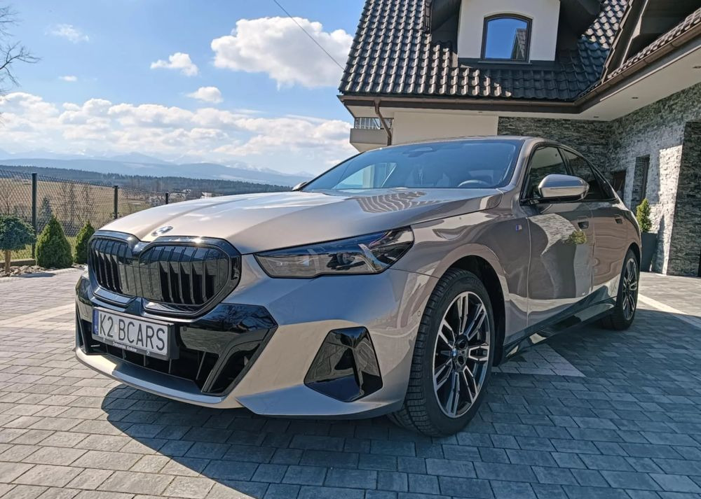 Sedan BMW Seria 5: picture 10