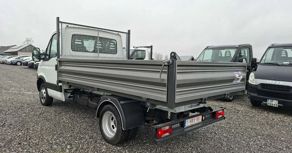 Iveco 35C13, 35C12, 35C14, 35C15 - Tipper van: picture 5 Iveco 35C13, 35C12, 35C14, 35C15 - Tipper van: picture 5