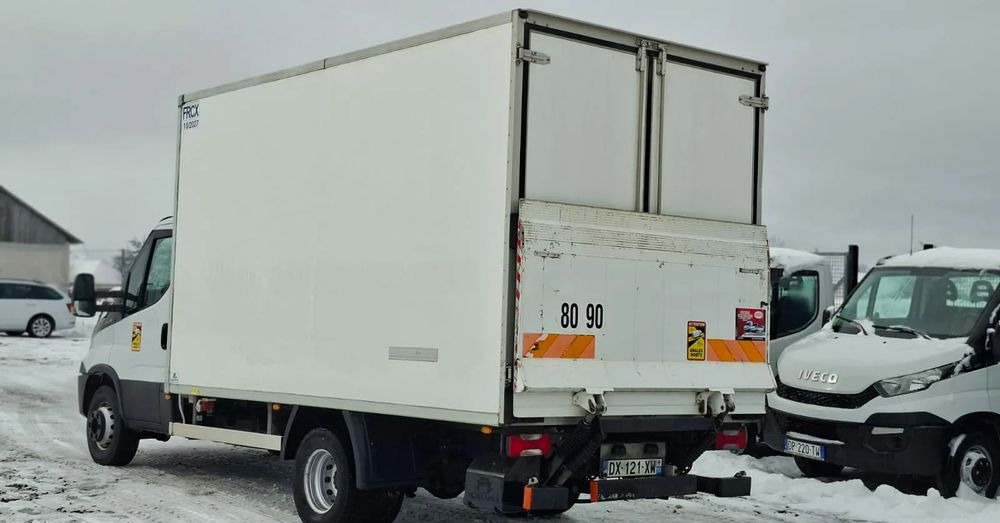 Iveco 70C17, 35C17, 35C13, 35C15 - Refrigerated delivery van: picture 4 Iveco 70C17, 35C17, 35C13, 35C15 - Refrigerated delivery van: picture 4
