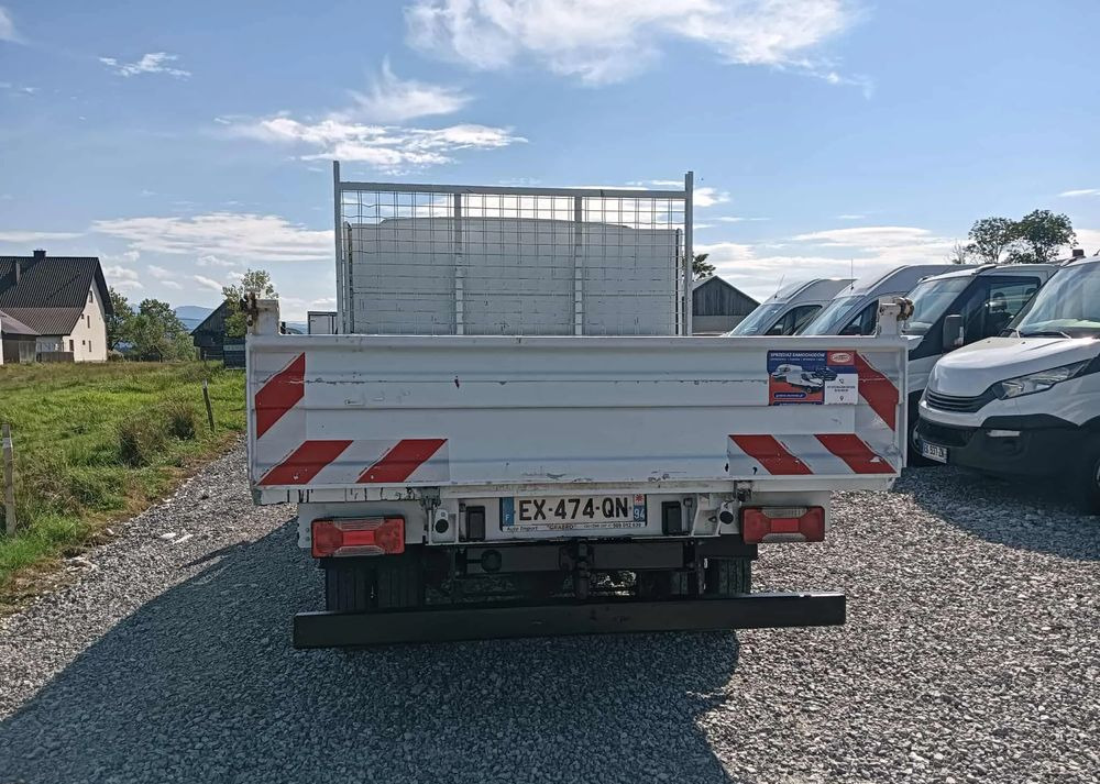 Iveco DAILY 35C14, 35C13, 35C12 - Combi van: picture 3 Iveco DAILY 35C14, 35C13, 35C12 - Combi van: picture 3
