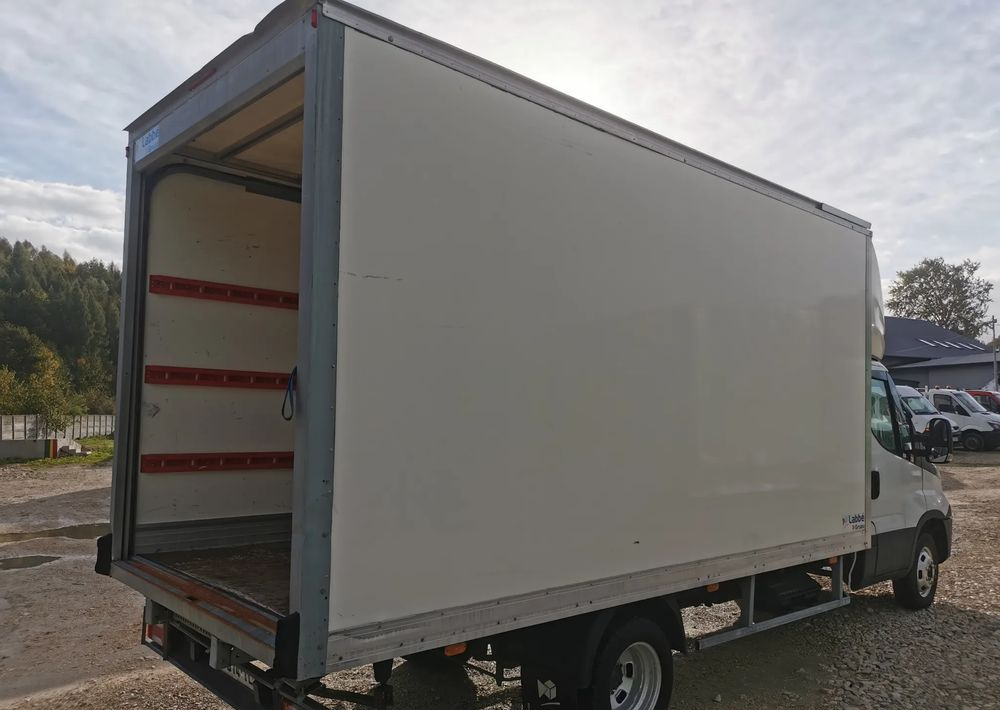 Iveco 3.0-150KM Daily 35C15 Kontener długi rama 35-150 kiper Klimatyzacja długi rozstaw - Closed box van: picture 5 Iveco 3.0-150KM Daily 35C15 Kontener długi rama 35-150 kiper Klimatyzacja długi rozstaw - Closed box van: picture 5