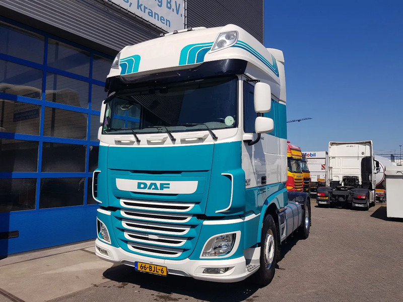 DAF XF 460 XF 460 ADR EX/II, EX/III, FL,OX and AT Leather Int. Night Airco - Tractor truck: picture 2 DAF XF 460 XF 460 ADR EX/II, EX/III, FL,OX and AT Leather Int. Night Airco - Tractor truck: picture 2