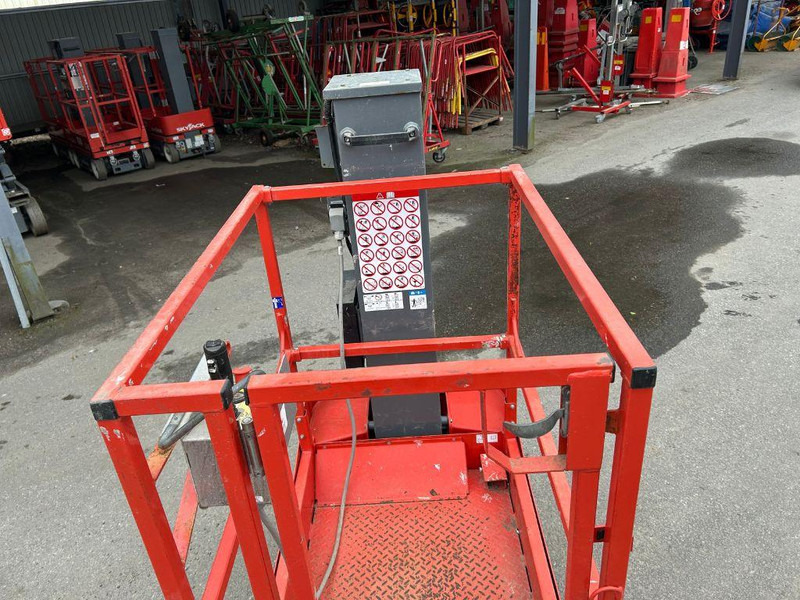 Skyjack SJ12 - Scissor lift: picture 4 Skyjack SJ12 - Scissor lift: picture 4