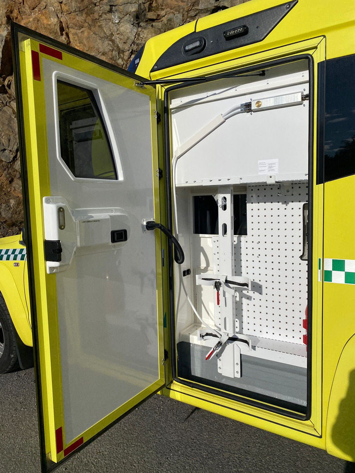 Ambulance VOLKSWAGEN Amarok XL 4motions: picture 15 Ambulance VOLKSWAGEN Amarok XL 4motions: picture 15