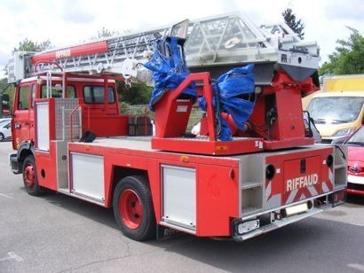 Renault Midliner M180 Drehleiter Feuerwehr EPSA23.5 1999 - Truck with aerial platform: picture 5 Renault Midliner M180 Drehleiter Feuerwehr EPSA23.5 1999 - Truck with aerial platform: picture 5