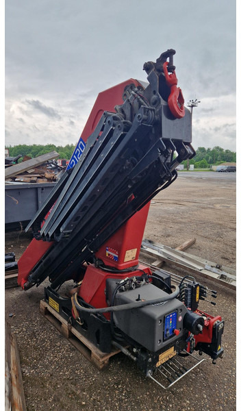 HMF 2120K4 700 hours - Truck mounted crane for Truck: picture 3 HMF 2120K4 700 hours - Truck mounted crane for Truck: picture 3