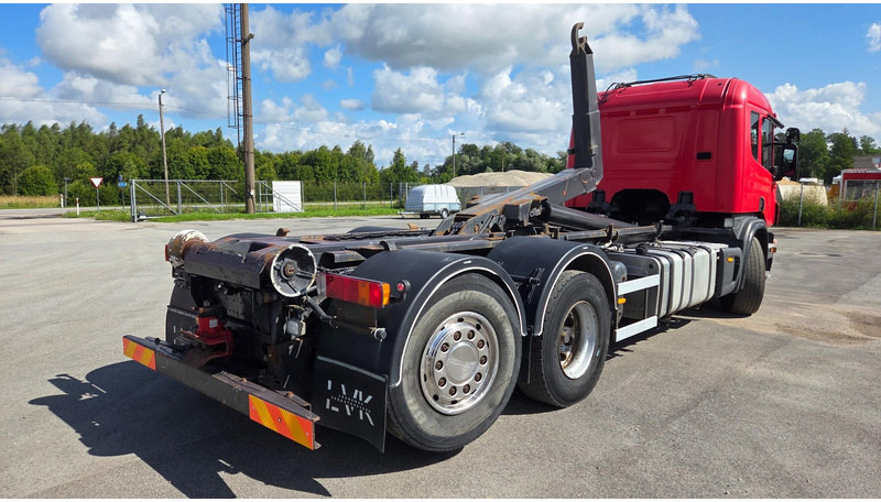 Scania P420 6X2*4 - Hook lift truck: picture 3 Scania P420 6X2*4 - Hook lift truck: picture 3