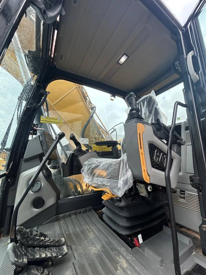 Crawler excavator CAT 320: picture 12 Crawler excavator CAT 320: picture 12
