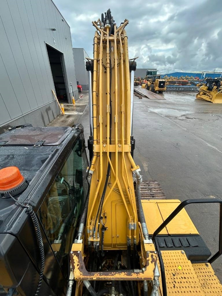 Crawler excavator CAT 320: picture 26 Crawler excavator CAT 320: picture 26