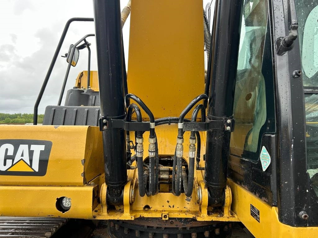 Crawler excavator CAT 320: picture 31 Crawler excavator CAT 320: picture 31
