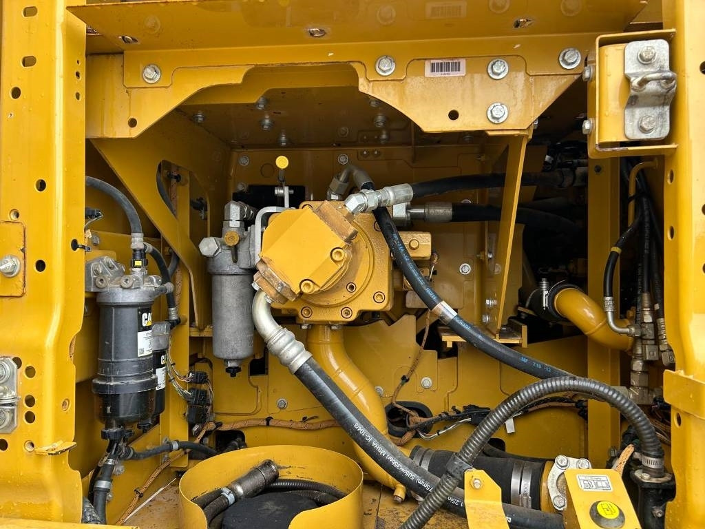 Crawler excavator CAT 320: picture 21 Crawler excavator CAT 320: picture 21