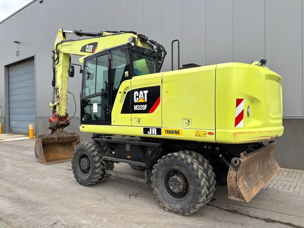 CAT M 320 F - Wheel excavator: picture 3 CAT M 320 F - Wheel excavator: picture 3