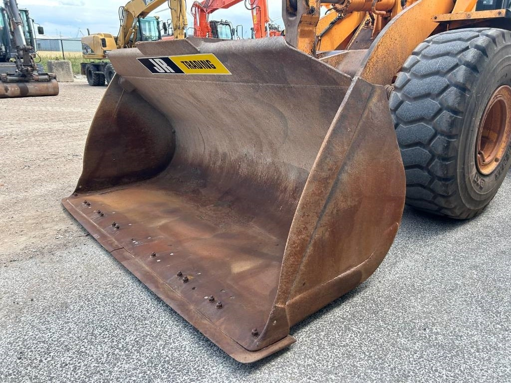 Wheel loader Hyundai HL 970: picture 10