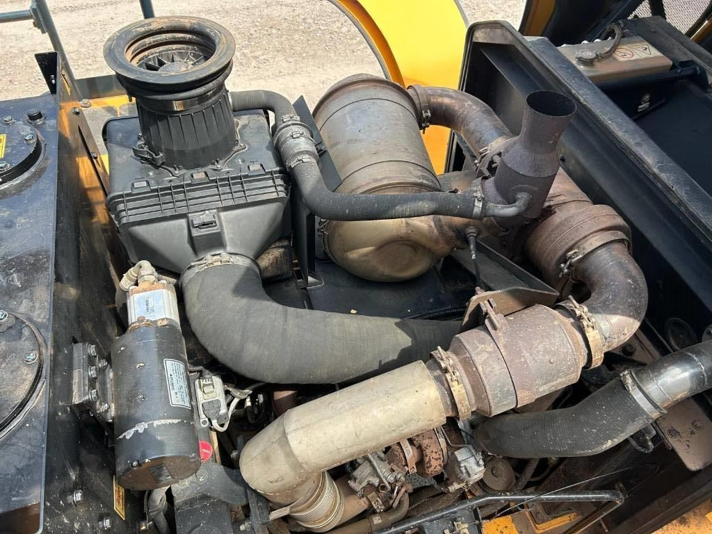 Wheel loader Hyundai HL 970: picture 26