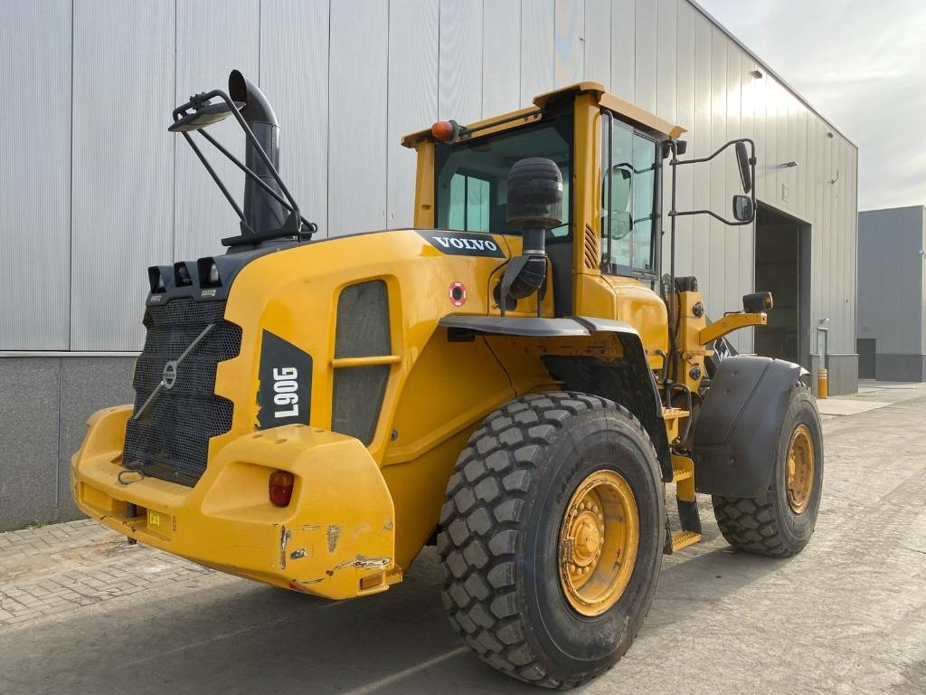 Volvo L 90 G - Wheel loader: picture 5 Volvo L 90 G - Wheel loader: picture 5
