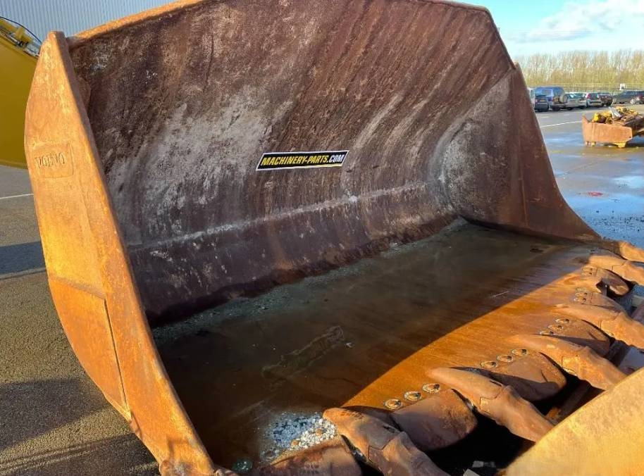 Volvo L350F Rock Bucket (Volvo) - Bucket for Construction machinery: picture 1 Volvo L350F Rock Bucket (Volvo) - Bucket for Construction machinery: picture 1