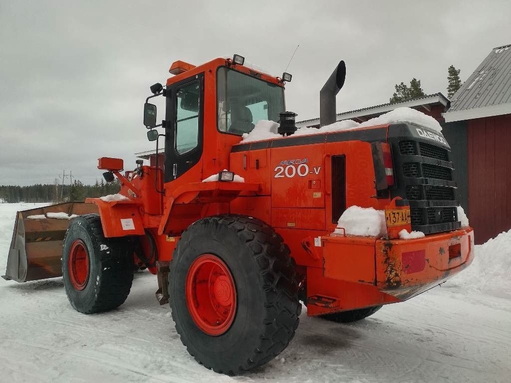 Daewoo 200-V Mega  - Wheel loader: picture 4 Daewoo 200-V Mega  - Wheel loader: picture 4