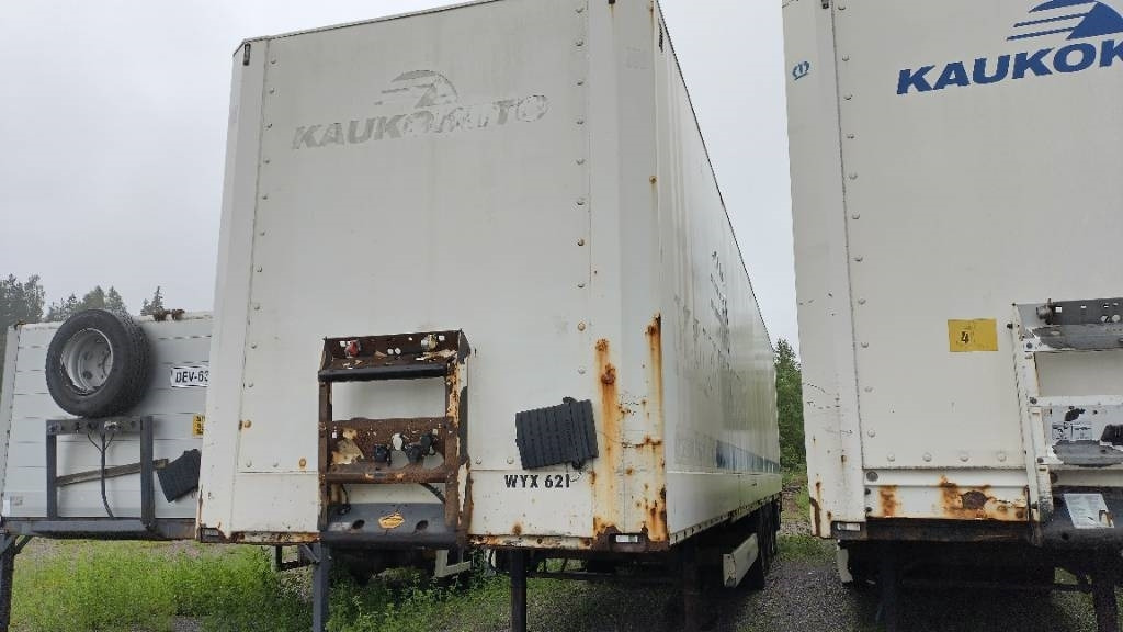 Krone Umpiputki, vahvalla katolla - Closed box semi-trailer: picture 4 Krone Umpiputki, vahvalla katolla - Closed box semi-trailer: picture 4
