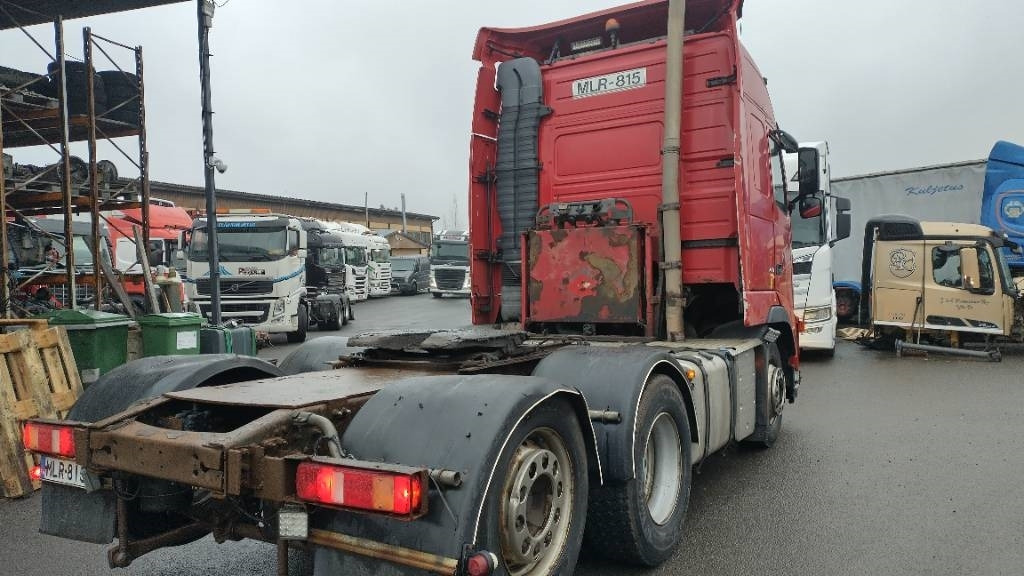 Volvo FH480 6x2 takateli veturi, hydrauliikka,manuaali - Tractor truck: picture 2 Volvo FH480 6x2 takateli veturi, hydrauliikka,manuaali - Tractor truck: picture 2