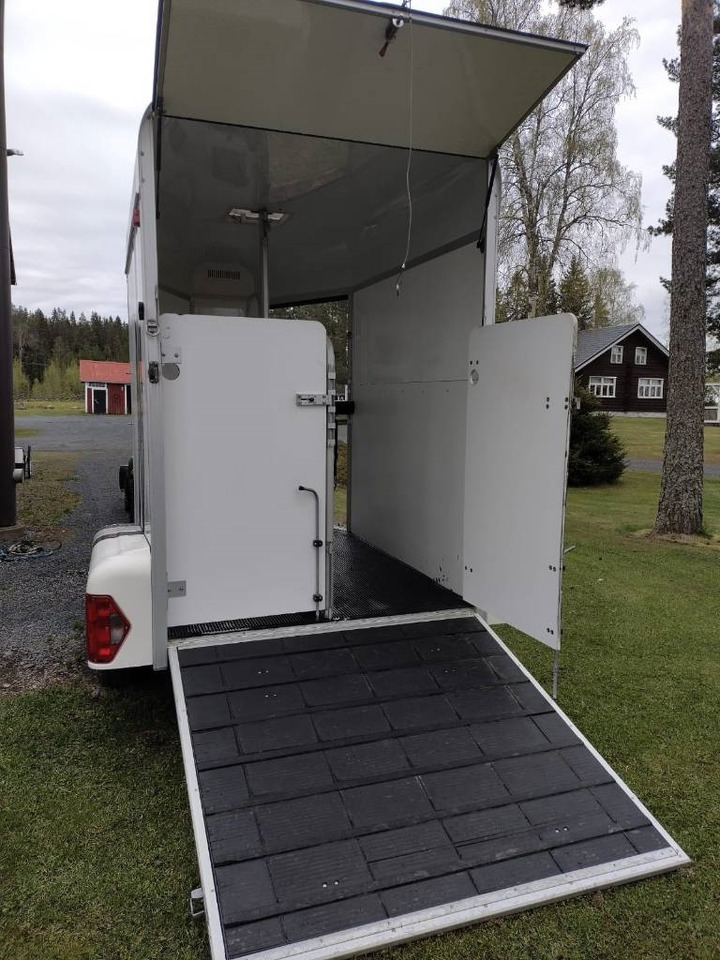 Umeå A45 Hevostraileri, etupurku - Livestock trailer: picture 4 Umeå A45 Hevostraileri, etupurku - Livestock trailer: picture 4
