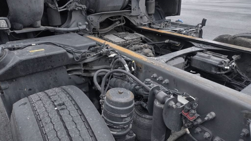 Volvo FH750 10*4 alusta,napaperät - Cab chassis truck: picture 5 Volvo FH750 10*4 alusta,napaperät - Cab chassis truck: picture 5