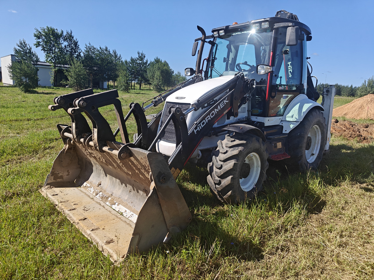 HIDROMEK HMK 102 B - Backhoe loader: picture 2 HIDROMEK HMK 102 B - Backhoe loader: picture 2