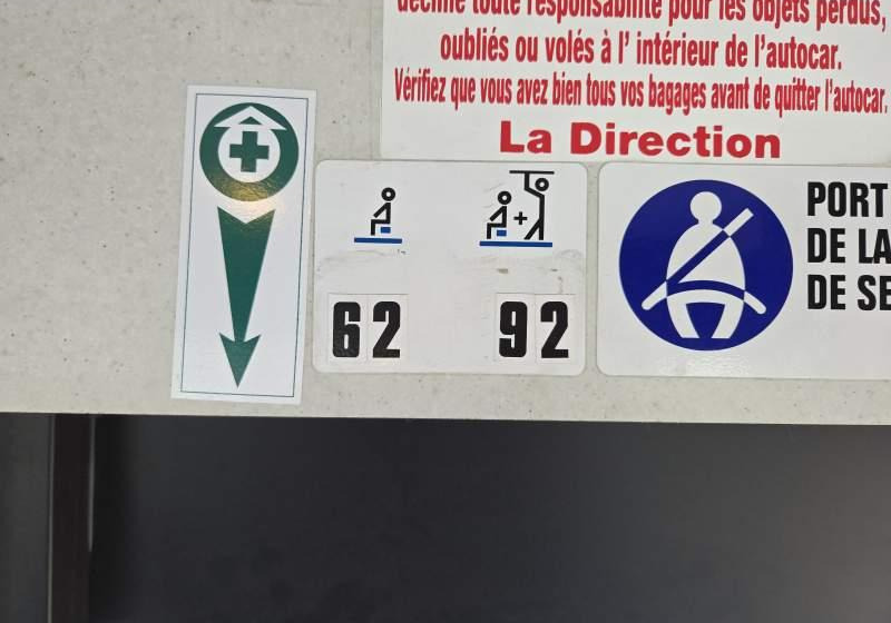 Irisbus AXER / SPROWADZONY/ 62 MIEJSCA + 30 STOJĄCYCH - Suburban bus: picture 2 Irisbus AXER / SPROWADZONY/ 62 MIEJSCA + 30 STOJĄCYCH - Suburban bus: picture 2