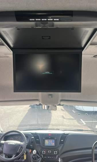 Iveco DAILY/ SPROWADZONE / 2X KLIMA / TV / 108 000 KM - Minibus, Passenger van: picture 4 Iveco DAILY/ SPROWADZONE / 2X KLIMA / TV / 108 000 KM - Minibus, Passenger van: picture 4