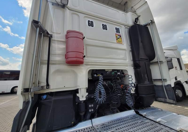 DAF XF510 SPACE CAB / SPROWADZONY / MANUAL / RETARDER - Tractor truck: picture 4 DAF XF510 SPACE CAB / SPROWADZONY / MANUAL / RETARDER - Tractor truck: picture 4