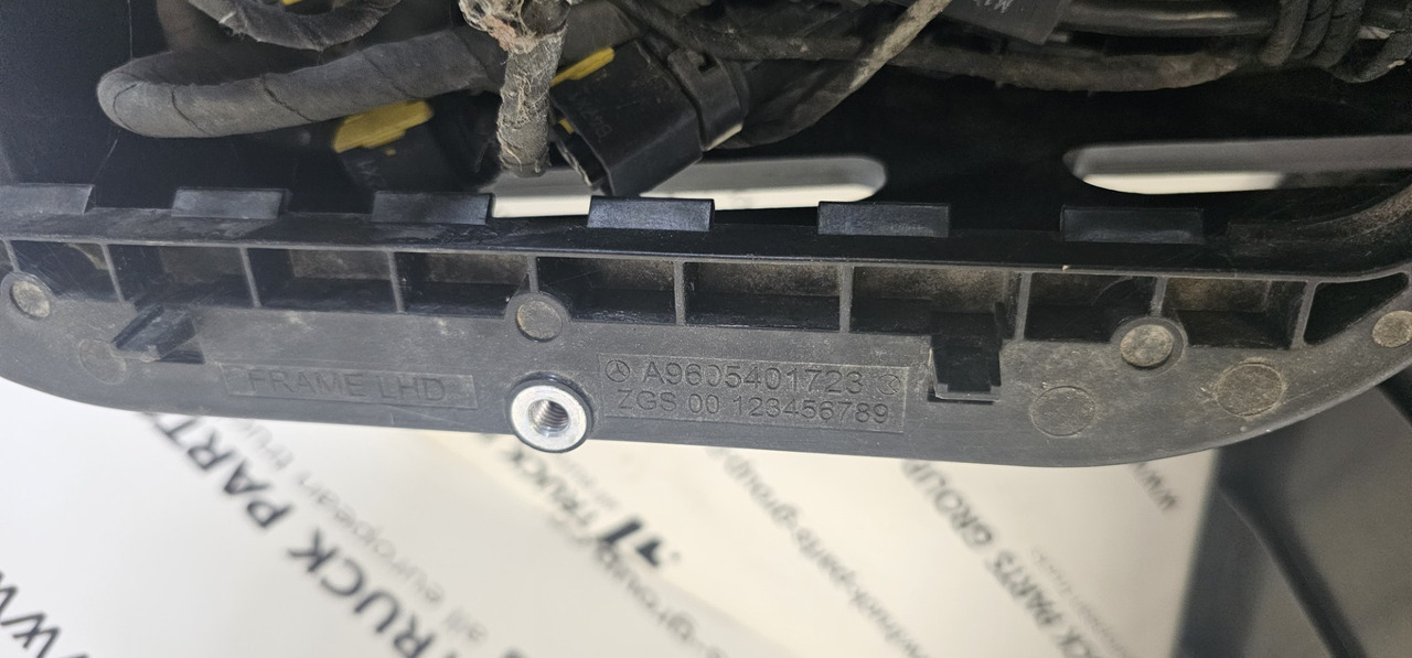 Mersedes-Benz Actros MP4 bumper wiring harness 0078013254, XVK82002234, 9615408113, 9615408013, 0064703824, 4711503933, XVK87000186, 9614400358, 4711503420, 4711504320, 4711509733, 0005401633, XVK8800 - Cables/ Wire harness for Truck: picture 4 Mersedes-Benz Actros MP4 bumper wiring harness 0078013254, XVK82002234, 9615408113, 9615408013, 0064703824, 4711503933, XVK87000186, 9614400358, 4711503420, 4711504320, 4711509733, 0005401633, XVK8800 - Cables/ Wire harness for Truck: picture 4