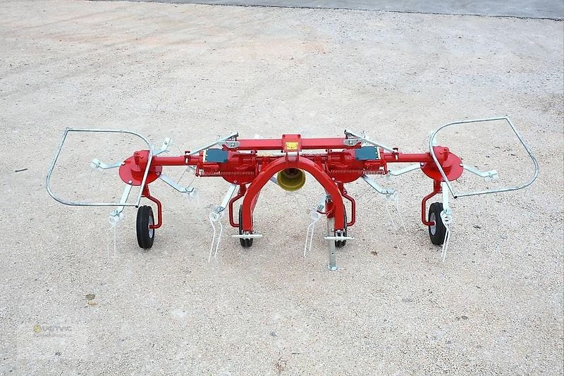Vemac Heuwender 360 Daros 4GN Kreiselheuwender Kreiselwender NEU - Tedder/ Rake: picture 1 Vemac Heuwender 360 Daros 4GN Kreiselheuwender Kreiselwender NEU - Tedder/ Rake: picture 1