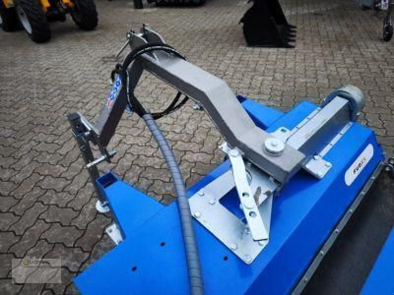 Vemac Kehrmaschine FM120 120cm Kehrbesen Bürste Traktor Zapfwelle NEU - Broom: picture 5 Vemac Kehrmaschine FM120 120cm Kehrbesen Bürste Traktor Zapfwelle NEU - Broom: picture 5