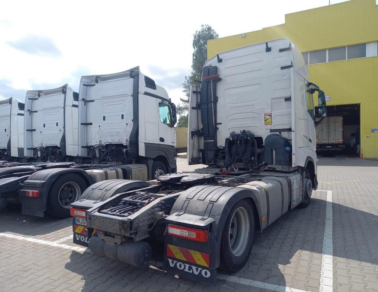 2022 Volvo FH 460 Globetrotter XL Varios i-Save I-ParkCool - Tractor truck: picture 2 2022 Volvo FH 460 Globetrotter XL Varios i-Save I-ParkCool - Tractor truck: picture 2