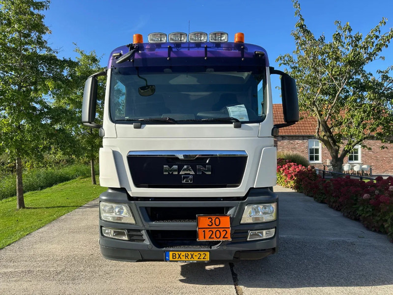 MAN TGS 26.360 / NL TRUCK / EURO 5 / 6x2 / LENK-LIFT / DIJSEL 5 COMP. 23,2 m3 / AUTOMATIC - Tanker truck: picture 2 MAN TGS 26.360 / NL TRUCK / EURO 5 / 6x2 / LENK-LIFT / DIJSEL 5 COMP. 23,2 m3 / AUTOMATIC - Tanker truck: picture 2