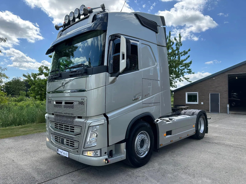 Volvo FH 460 / GLOBETROTTER / EURO 6 / I-Shift / HYDRAULIC / FULL AIR / NEW TACHO - Tractor truck: picture 1 Volvo FH 460 / GLOBETROTTER / EURO 6 / I-Shift / HYDRAULIC / FULL AIR / NEW TACHO - Tractor truck: picture 1