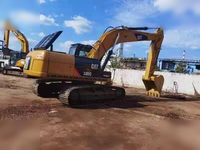 CATERPILLAR 330C - Crawler excavator: picture 3 CATERPILLAR 330C - Crawler excavator: picture 3