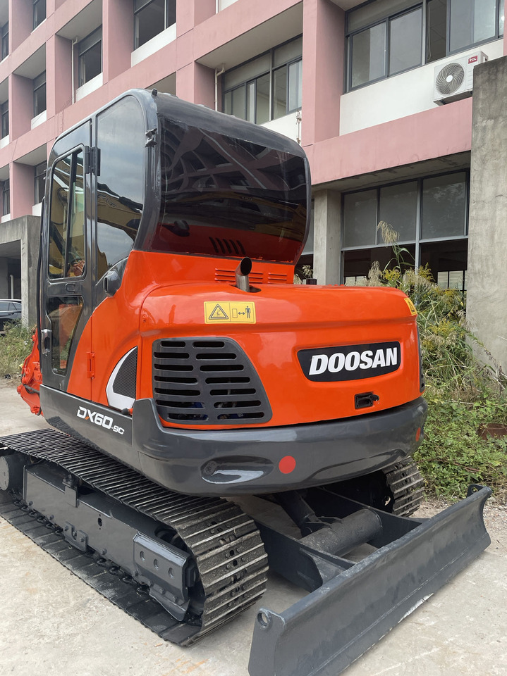 DOOSAN DX60-9C - Crawler excavator: picture 1 DOOSAN DX60-9C - Crawler excavator: picture 1