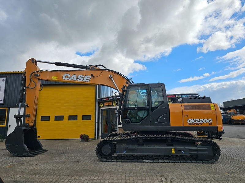 Case CX220C - Crawler excavator: picture 1 Case CX220C - Crawler excavator: picture 1