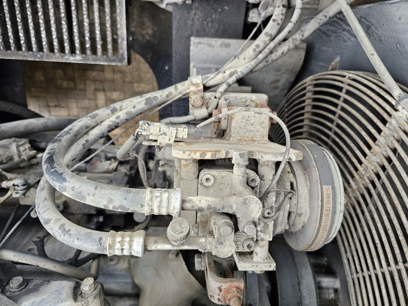 Crawler excavator Hitachi EX800H-5: picture 16