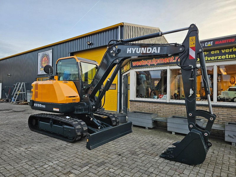 Mini excavator Hyundai HX60PRO: picture 7 Mini excavator Hyundai HX60PRO: picture 7