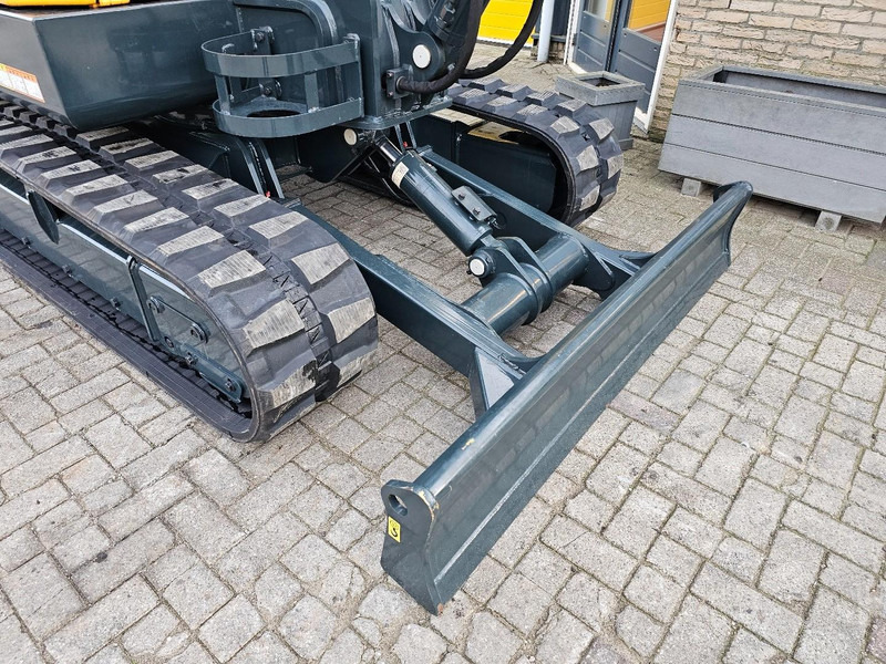 Mini excavator Hyundai HX60PRO: picture 14 Mini excavator Hyundai HX60PRO: picture 14