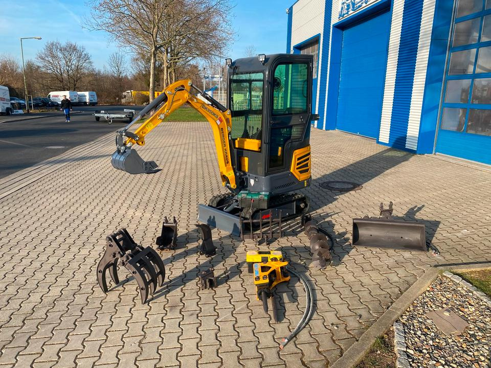 Minibagger BK950KS + Zubehör *INKL.19% MWST*BERGER KRAUS*KABINE*SOFORT!* - Mini excavator: picture 1 Minibagger BK950KS + Zubehör *INKL.19% MWST*BERGER KRAUS*KABINE*SOFORT!* - Mini excavator: picture 1